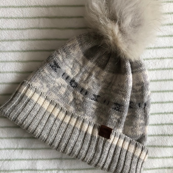 Roots Toque - Picture 1 of 5